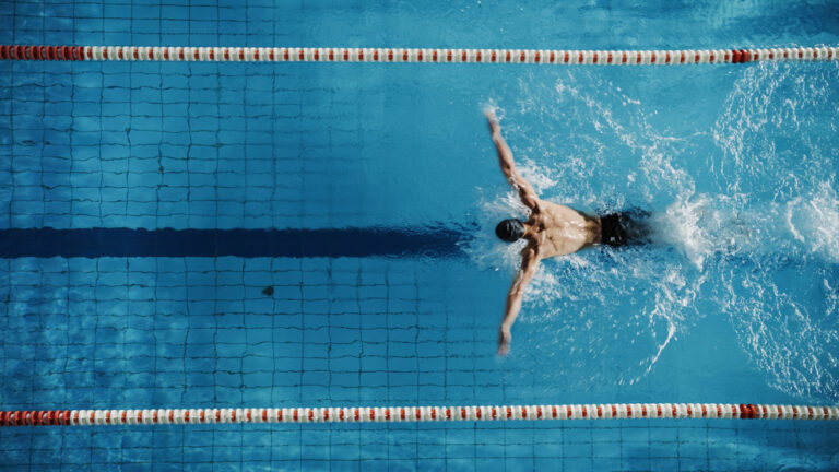 Zawody sportowe pływanie